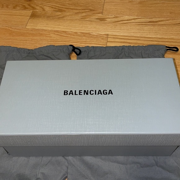 ☀️Balenciaga Pool Slides - Picture 8 of 10